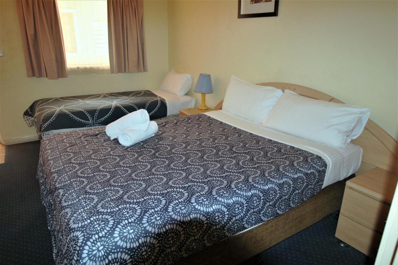City East Motel Melbourne Exteriör bild